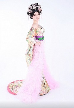 Mrs of the Year   2026 World ナショナルコスチューム